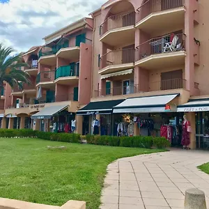  Appartement Les Marines D'agay Climatisé